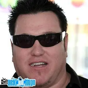 Steve Harwell: Tiểu Sử Ca Sĩ Smash Mouth, Nguyên Nhân Qua Đời Và Di Sản "all Star" Steve Harwell: Tiểu Sử Ca Sĩ Smash Mouth, Nguyên Nhân Qua Đời Và Di Sản "all Star"