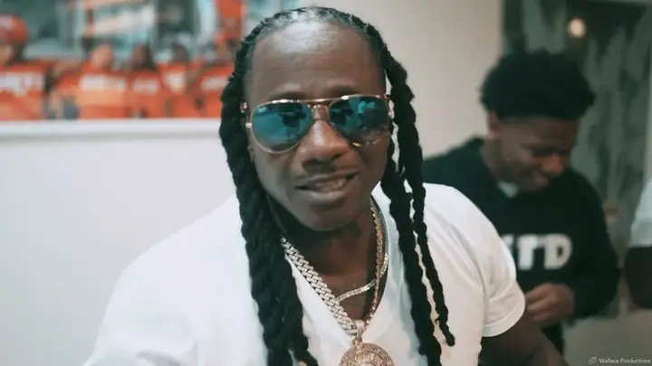 J-diggs Là Ai? Hồ Sơ Rapper Vallejo, Chủ Tịch Thizz Nation & Sự Nghiệp Âm Nhạc J-diggs Là Ai? Hồ Sơ Rapper Vallejo, Chủ Tịch Thizz Nation & Sự Nghiệp Âm Nhạc