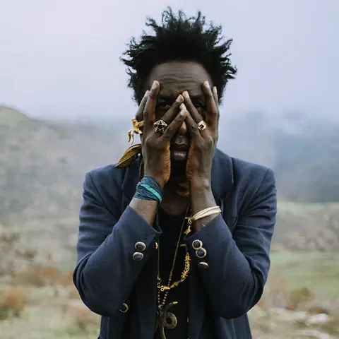 Saul Williams: Tiểu Sử & Hành Trình Nghệ Thuật Đa Diện - Từ Thơ Ca Slam, Hip-hop Thử Nghiệm Đến Điện Ảnh Saul Williams: Tiểu Sử & Hành Trình Nghệ Thuật Đa Diện - Từ Thơ Ca Slam, Hip-hop Thử Nghiệm Đến Điện Ảnh