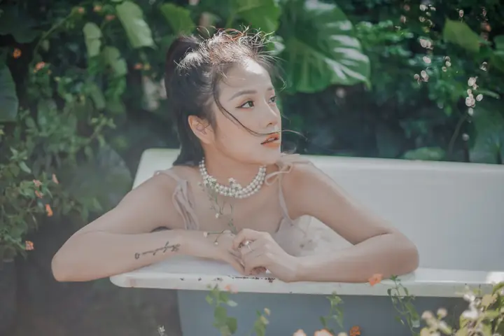 Ca Sĩ Thương V&otilde; L&agrave; Ai? Tiểu Sử, Sự Nghiệp V&agrave; H&agrave;nh Tr&igrave;nh &Acirc;m Nhạc