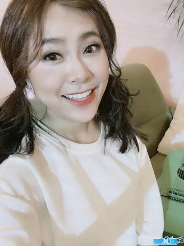 Ca Sĩ Trần Hòa: Phân Biệt 3 Nhân Vật Trùng Tên (nữ Ca Sĩ Indie, Hoa Tran Vợ Việt Hoàn, Nhà Sáng Tác) & Tiểu Sử Chi Tiết Ca Sĩ Trần Hòa: Phân Biệt 3 Nhân Vật Trùng Tên (nữ Ca Sĩ Indie, Hoa Tran Vợ Việt Hoàn, Nhà Sáng Tác) & Tiểu Sử Chi Tiết