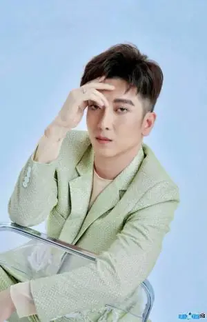 Tìm Hiểu Hồ Sơ Ca Sĩ Trần Quang Đại: Tiểu Sử, Sự Nghiệp X-factor Và Các Bài Hát Hay Nhất Tìm Hiểu Hồ Sơ Ca Sĩ Trần Quang Đại: Tiểu Sử, Sự Nghiệp X-factor Và Các Bài Hát Hay Nhất