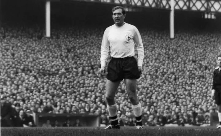 Danny Blanchflower: Tiểu Sử, Sự Nghiệp Huyền Thoại Tottenham Hotspur Và Di Sản "bóng Đá Là Vinh Quang" Danny Blanchflower: Tiểu Sử, Sự Nghiệp Huyền Thoại Tottenham Hotspur Và Di Sản "bóng Đá Là Vinh Quang"