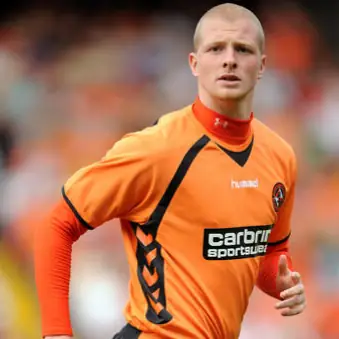 Hồ Sơ Cầu Thủ Garry Kenneth: Tiểu Sử, Sự Nghiệp Dundee United Và Thành Tích Đội Tuyển Scotland Hồ Sơ Cầu Thủ Garry Kenneth: Tiểu Sử, Sự Nghiệp Dundee United Và Thành Tích Đội Tuyển Scotland