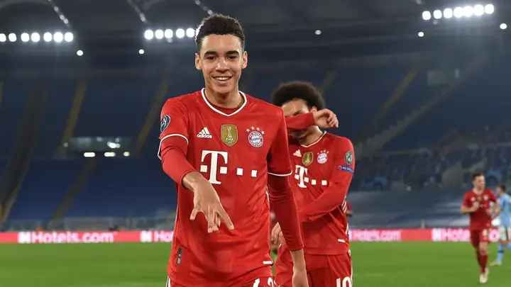 Hồ Sơ Cầu Thủ Jamal Musiala: Tiểu Sử, Sự Nghiệp, Chấn Thương Mới Nhất & Vai Trò Số 10 Bayern Munich Hồ Sơ Cầu Thủ Jamal Musiala: Tiểu Sử, Sự Nghiệp, Chấn Thương Mới Nhất & Vai Trò Số 10 Bayern Munich