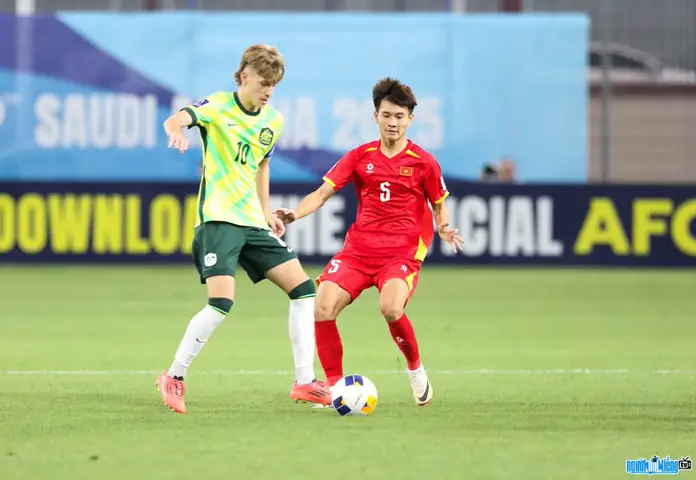 Lê Tấn Dũng (hậu Vệ U17 Việt Nam): Tiểu Sử, Sự Nghiệp & Cập Nhật Chuyển Nhượng, Chấn Thương 2025 Lê Tấn Dũng (hậu Vệ U17 Việt Nam): Tiểu Sử, Sự Nghiệp & Cập Nhật Chuyển Nhượng, Chấn Thương 2025