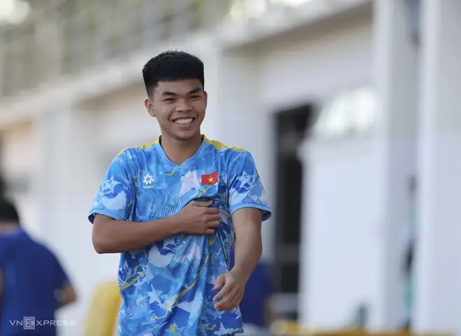 Hồ Sơ Cầu Thủ Nguyễn Lê Phát: Tiểu Sử, Sự Nghiệp Clb & Đtqg Cùng Cập Nhật Mới Nhất 2025-2026 Hồ Sơ Cầu Thủ Nguyễn Lê Phát: Tiểu Sử, Sự Nghiệp Clb & Đtqg Cùng Cập Nhật Mới Nhất 2025-2026