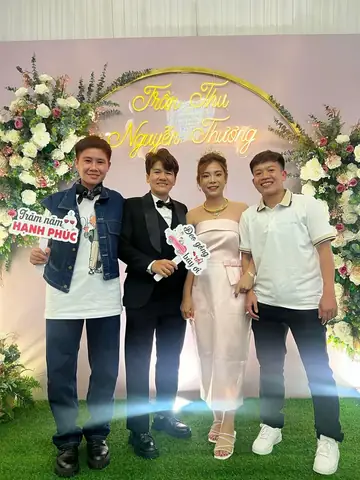 Trần Thị Thu: Tiể Sử, Sự Nghiệp, Đám Cưới Đồng Giới & "bàn Thắng Cuộc Đời" Trần Thị Thu: Tiể Sử, Sự Nghiệp, Đám Cưới Đồng Giới & "bàn Thắng Cuộc Đời"