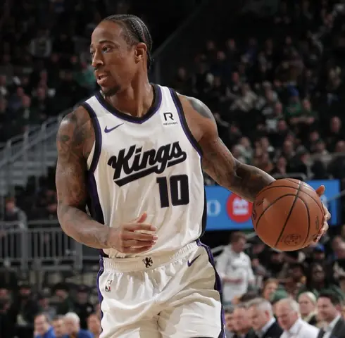 Hồ Sơ Cầu Thủ Demar Derozan: Tiểu Sử, Sự Nghiệp Nba, Phong C&aacute;ch "defrozen" V&agrave; T&igrave;nh H&igrave;nh Chuyển Nhượng Mới Nhất 2026