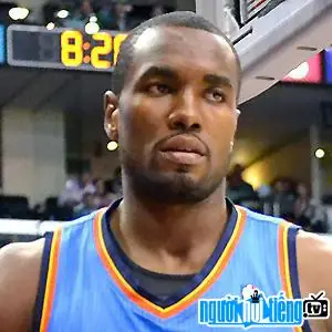 T&igrave;m Hiểu Kris Humphries: Từ Tiền Phong Nba, Chồng Cũ Kim Kardashian Đến Chủ Chuỗi Nh&agrave; H&agrave;ng G&agrave; R&aacute;n