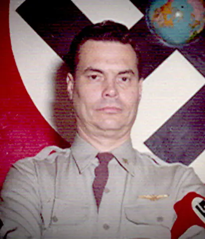 George Lincoln Rockwell: Tiểu Sử Nhà Sáng Lập Đảng Quốc Xã Mỹ Và Vụ Ám Sát Năm 1967 George Lincoln Rockwell: Tiểu Sử Nhà Sáng Lập Đảng Quốc Xã Mỹ Và Vụ Ám Sát Năm 1967