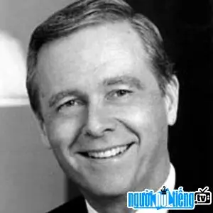 Pete Wilson: Tiểu Sử, Sự Nghiệp Chính Trị & Di Sản Tranh Cãi Của Cựu Thống Đốc California Pete Wilson: Tiểu Sử, Sự Nghiệp Chính Trị & Di Sản Tranh Cãi Của Cựu Thống Đốc California
