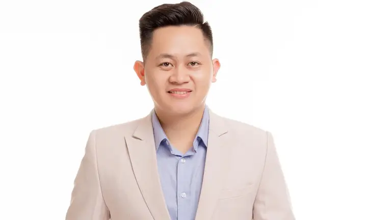 Chuy&ecirc;n Gia Marketing Ho&agrave;ng B&aacute; Tầu: Tiểu Sử, Triết L&yacute; Rainmaker & Chương Tr&igrave;nh Đ&agrave;o Tạo