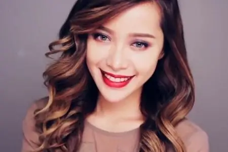 Khám Phá Hành Trình Và Bí Quyết Makeup Của Chuyên Gia Trang Điểm Michelle Phan Khám Phá Hành Trình Và Bí Quyết Makeup Của Chuyên Gia Trang Điểm Michelle Phan