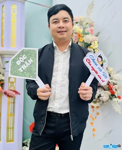 Tiểu Sử Đạo Diễn Phạm Trường Giang: Sự Nghiệp, T&aacute;c Phẩm "nh&agrave; Ba T&ocirc;i Một Ph&ograve;ng" V&agrave; Điều &Iacute;t Người Biết