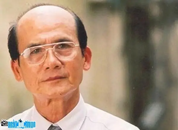 Tiểu Sử Nghệ Sĩ Phạm Bằng: Sự Nghiệp "ông Bằng Hói", Cuộc Đời "gà Trống Nuôi Con" Và Những Năm Tháng Cuối Đời Tiểu Sử Nghệ Sĩ Phạm Bằng: Sự Nghiệp "ông Bằng Hói", Cuộc Đời "gà Trống Nuôi Con" Và Những Năm Tháng Cuối Đời