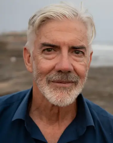 Shaun Micallef: Tiểu Sử, Sự Nghiệp Hài Kịch Sát Hạch Và Những Tác Phẩm Điển Hình Của "huyền Thoại" Úc Shaun Micallef: Tiểu Sử, Sự Nghiệp Hài Kịch Sát Hạch Và Những Tác Phẩm Điển Hình Của "huyền Thoại" Úc
