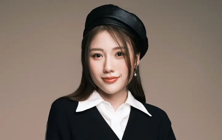 Huỳnh Uyển Ân: Tiểu Sử, Sự Nghiệp Điện Ảnh, Quan Hệ Gia Đình Và Những Dự Án Nổi Bật Nhất Huỳnh Uyển Ân: Tiểu Sử, Sự Nghiệp Điện Ảnh, Quan Hệ Gia Đình Và Những Dự Án Nổi Bật Nhất