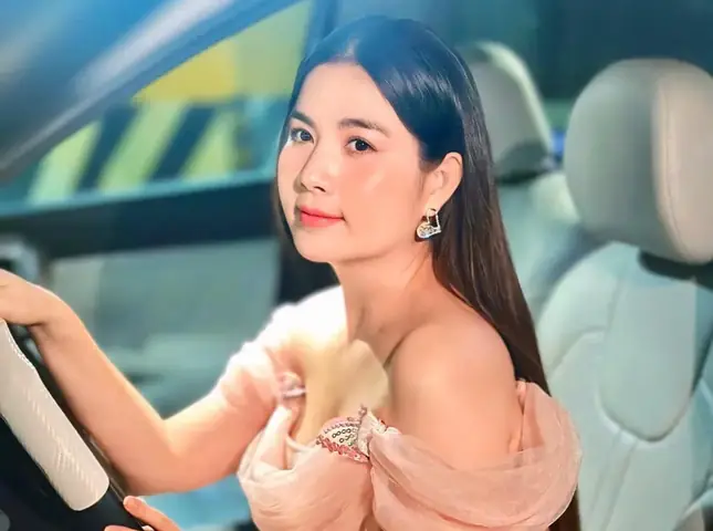 Diễn Vi&ecirc;n Kha Ly: Tiểu Sử, Sự Nghiệp, H&ocirc;n Nh&acirc;n C&ugrave;ng Thanh Duy V&agrave; Tin Vui Con Đầu L&ograve;ng 2024