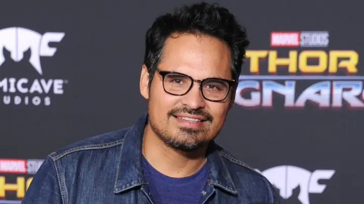 Michael Peña Là Ai? Tiểu Sử, Danh Sách Phim Nổi Bật & Những Đặc Điểm Đậm Dấu Ấn Ít Người Biết Michael Peña Là Ai? Tiểu Sử, Danh Sách Phim Nổi Bật & Những Đặc Điểm Đậm Dấu Ấn Ít Người Biết