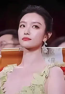 Ngh&ecirc; Ni &ndash; Diễn Vi&ecirc;n Trung Quốc Nổi Tiếng: Tiểu Sử, Sự Nghiệp V&agrave; Những Điều Th&uacute; Vị Chưa Từng Biết