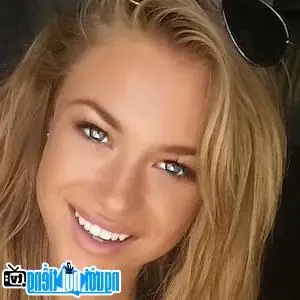 Nikki Leigh Là Ai? Tiểu Sử Và Sự Nghiệp Của Diễn Viên, Người Mẫu Nổi Tiếng Nikki Leigh Là Ai? Tiểu Sử Và Sự Nghiệp Của Diễn Viên, Người Mẫu Nổi Tiếng