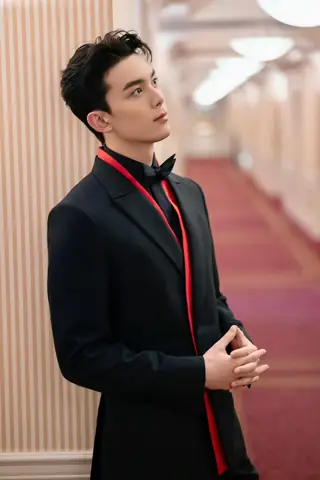 Vương Hạc Đệ (dylan Wang): Tiểu Sử, Chiều Cao, Danh Sách Phim Và Những Tranh Cãi Nổi Bật Vương Hạc Đệ (dylan Wang): Tiểu Sử, Chiều Cao, Danh Sách Phim Và Những Tranh Cãi Nổi Bật