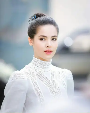 Tiểu Sử Yaya Urassaya: Sự Nghiệp, Phim Hay & Cập Nhật Hôn Nhân Cùng Nadech Tiểu Sử Yaya Urassaya: Sự Nghiệp, Phim Hay & Cập Nhật Hôn Nhân Cùng Nadech