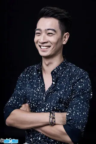 Hồ Sơ Dj Slim V (cao Văn Vinh): Tiểu Sử, Sự Nghiệp & Top Bài Hát Hay Nhất Hồ Sơ Dj Slim V (cao Văn Vinh): Tiểu Sử, Sự Nghiệp & Top Bài Hát Hay Nhất