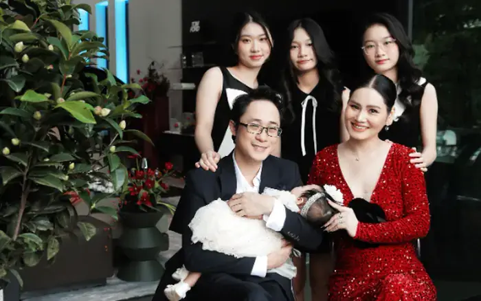 Hồ Sơ Doanh Nhân Hà Bùi: Từ Công Nhân Nhặt Chỉ Đến Ceo Sohee Và Chủ Thương Hiệu Bạch Liên Hồ Sơ Doanh Nhân Hà Bùi: Từ Công Nhân Nhặt Chỉ Đến Ceo Sohee Và Chủ Thương Hiệu Bạch Liên