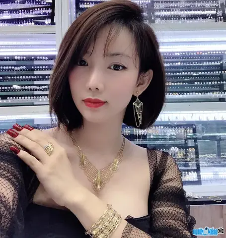 Doanh Nhân Huỳnh Thanh Tuyền: Hành Trình Từ Người Mẫu Đến Doanh Nhân Thành Công Doanh Nhân Huỳnh Thanh Tuyền: Hành Trình Từ Người Mẫu Đến Doanh Nhân Thành Công