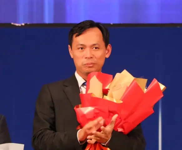 Hồ Sơ Doanh Nhân Huỳnh Uy Dũng (ông Dũng Lò Vôi): Hành Trình Từ Lò Vôi Đến Chủ Tịch Tập Đoàn Đại Nam Hồ Sơ Doanh Nhân Huỳnh Uy Dũng (ông Dũng Lò Vôi): Hành Trình Từ Lò Vôi Đến Chủ Tịch Tập Đoàn Đại Nam