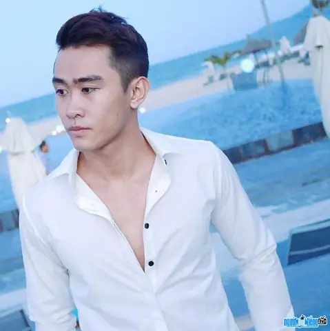 Doanh Nh&acirc;n Mai Thạch Vũ L&agrave; Ai? Tiểu Sử, Sự Nghiệp & Thương Hiệu Vũ Watch
