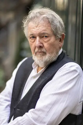 Walter Hill: Tiểu Sử, Phong C&aacute;ch Điện Ảnh & Filmography Điển H&igrave;nh Của "th&aacute;nh Viễn T&acirc;y H&agrave;nh Động"