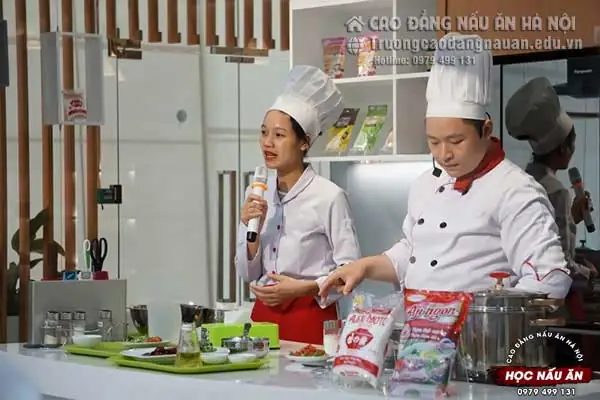 Giáo Viên Cô Hạ Dạy Nấu Ăn: Hồ Sơ, Các Khóa Học & Cách Học Online/offline Tại Hà Nội Giáo Viên Cô Hạ Dạy Nấu Ăn: Hồ Sơ, Các Khóa Học & Cách Học Online/offline Tại Hà Nội