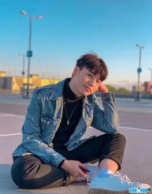 Hwang Cho (hoàng Chó) Là Ai? Tiểu Sử, Clip Nóng "chị Ong Nâu" Và Hành Trình Từ Tiktoker Đến "giang Hồ Mạng" Hwang Cho (hoàng Chó) Là Ai? Tiểu Sử, Clip Nóng "chị Ong Nâu" Và Hành Trình Từ Tiktoker Đến "giang Hồ Mạng"