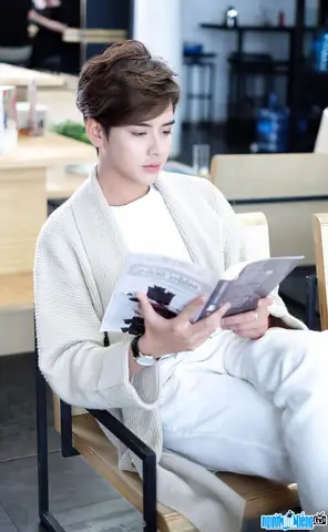 Tiểu Sử Hot Boy Dư Khánh Vũ: Hồ Sơ Cá Nhân, Hành Trình Từ Diễn Viên La La School Sang Ca Sĩ V-pop Tiểu Sử Hot Boy Dư Khánh Vũ: Hồ Sơ Cá Nhân, Hành Trình Từ Diễn Viên La La School Sang Ca Sĩ V-pop
