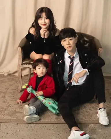 Tiểu Sử Trần Ba Duy: Từ Hot Boy "đẹp Trai Mới Có Nhiều Đứa Yêu" Đến Bố Bé Đậu Và Doanh Nhân Trẻ Tiểu Sử Trần Ba Duy: Từ Hot Boy "đẹp Trai Mới Có Nhiều Đứa Yêu" Đến Bố Bé Đậu Và Doanh Nhân Trẻ