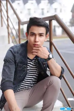 Hot Boy Võ Minh Thông Là Ai? Tiểu Sử, Tuổi, Quê Quán & Sự Nghiệp (khác Võ Minh Lâm) Hot Boy Võ Minh Thông Là Ai? Tiểu Sử, Tuổi, Quê Quán & Sự Nghiệp (khác Võ Minh Lâm)