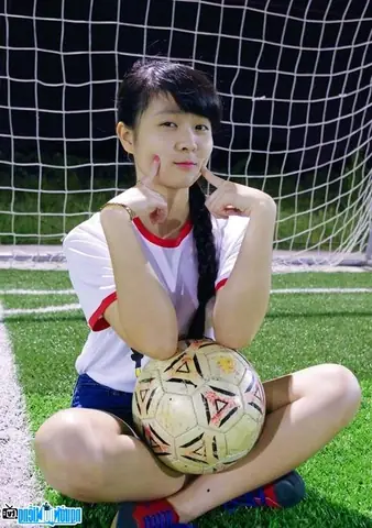 Hồ Sơ Dương Nhật Lệ: Từ "hot Girl Kh&oacute;c" World Cup, Wag Quang Hải Đến Nhan Sắc Thật & Cuộc Sống Pickleball Hiện Nay