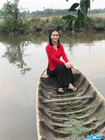 Hot Girl Huỳnh Hải Như: Di Sản Nghệ Thuật, Sự Nghiệp Ca Trù Và Dấn Mệnh Mất Thật Bí Ẩn Hot Girl Huỳnh Hải Như: Di Sản Nghệ Thuật, Sự Nghiệp Ca Trù Và Dấn Mệnh Mất Thật Bí Ẩn
