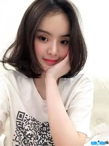L&ecirc; Ngọc Phương Trang L&agrave; Ai? Tiểu Sử, Cuộc Sống Hiện Tại & Tin Tức Mới Nhất Em G&aacute;i Angela Phương Trinh