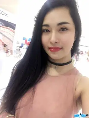 Hot Girl Nguyễn Lê Chi – Tiểu Sử, Tuổi, Nghề Nghiệp Và Câu Chuyện Đời Tư Hot Girl Nguyễn Lê Chi – Tiểu Sử, Tuổi, Nghề Nghiệp Và Câu Chuyện Đời Tư