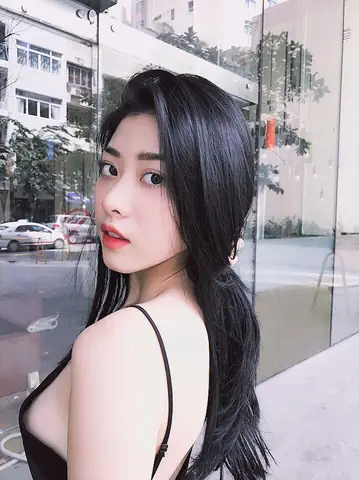 Hot Girl Thái Ngọc San: Vẻ Đẹp, Sự Nổi Tiếng Và Hành Trình Trở Thành Người Mẫu Nổi Bật Hot Girl Thái Ngọc San: Vẻ Đẹp, Sự Nổi Tiếng Và Hành Trình Trở Thành Người Mẫu Nổi Bật