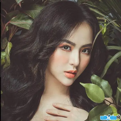 Hot Girl Thu Hoàng: Vẻ Đẹp, Sự Nổi Tiếng Và Hành Trình Trở Thành Người Doanh Nhân Trẻ Hot Girl Thu Hoàng: Vẻ Đẹp, Sự Nổi Tiếng Và Hành Trình Trở Thành Người Doanh Nhân Trẻ