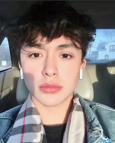 Bình John Saunders Là Ai? Tiểu Sử, Chiều Cao 1m94, Dòng Máu Việt - Úc Và Hành Trình Thành "hot Teen" Viral Bình John Saunders Là Ai? Tiểu Sử, Chiều Cao 1m94, Dòng Máu Việt - Úc Và Hành Trình Thành "hot Teen" Viral