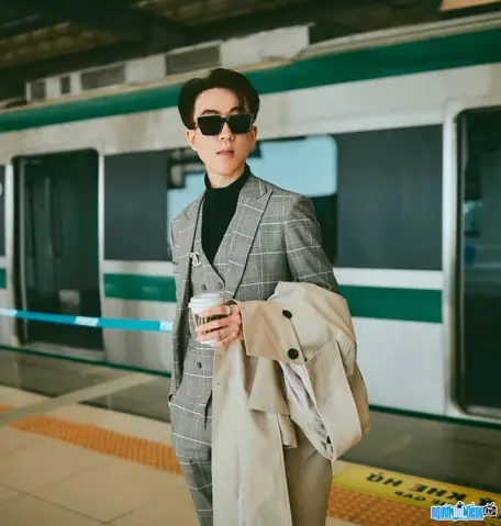 Tìm Hiểu Kiến Trúc Sư Trọng Lee (lê Hưng Trọng): Hồ Sơ, Công Trình Tiêu Biểu & Triết Lý "kể Chuyện Văn Hóa" Tìm Hiểu Kiến Trúc Sư Trọng Lee (lê Hưng Trọng): Hồ Sơ, Công Trình Tiêu Biểu & Triết Lý "kể Chuyện Văn Hóa"