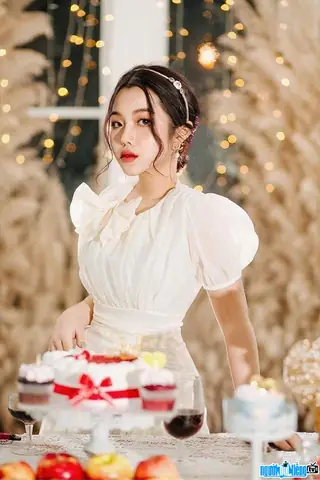 Hồ Sơ Kol Hoàng Yến Linh (perry): Tiểu Sử, Sự Nghiệp Doanh Nhân, Ceo Omnetwork & Các Kênh Truyền Thông Hồ Sơ Kol Hoàng Yến Linh (perry): Tiểu Sử, Sự Nghiệp Doanh Nhân, Ceo Omnetwork & Các Kênh Truyền Thông