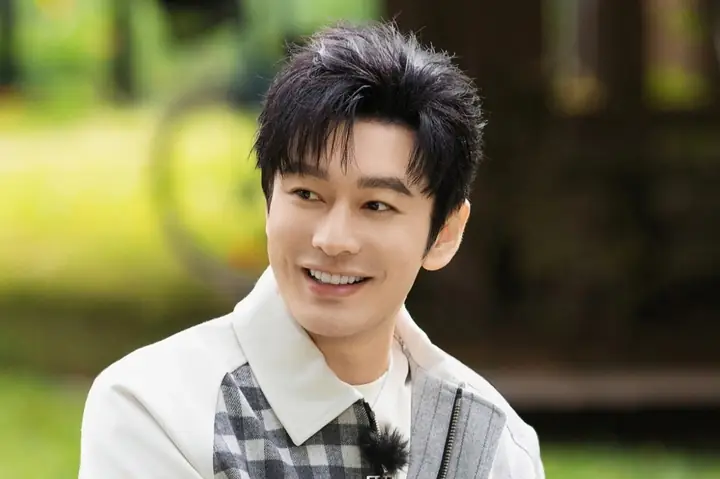 Huỳnh Hiểu Minh: Tiểu Sử, Top Phim Truyền Hình/điện Ảnh Hay Nhất & Cập Nhật Sự Nghiệp - Đời Tư Mới Nhất Huỳnh Hiểu Minh: Tiểu Sử, Top Phim Truyền Hình/điện Ảnh Hay Nhất & Cập Nhật Sự Nghiệp - Đời Tư Mới Nhất