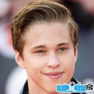 Tiểu Sử Jake Sandvig: Hồ Sơ, Sự Nghiệp Điện Ảnh Và Chuyển Nghề Làm Y Tá Thần Kinh Tiểu Sử Jake Sandvig: Hồ Sơ, Sự Nghiệp Điện Ảnh Và Chuyển Nghề Làm Y Tá Thần Kinh